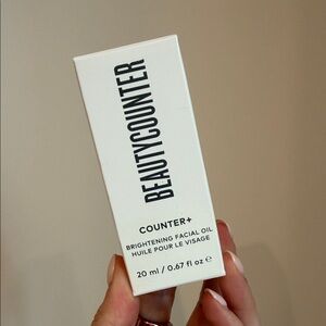Beautycounter Counter+ Facial Oil in White Box